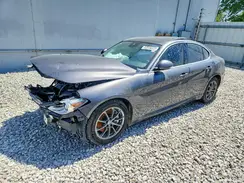 ZARFAEDNXJ7563985 2018 ALFA ROMEO GIULIA