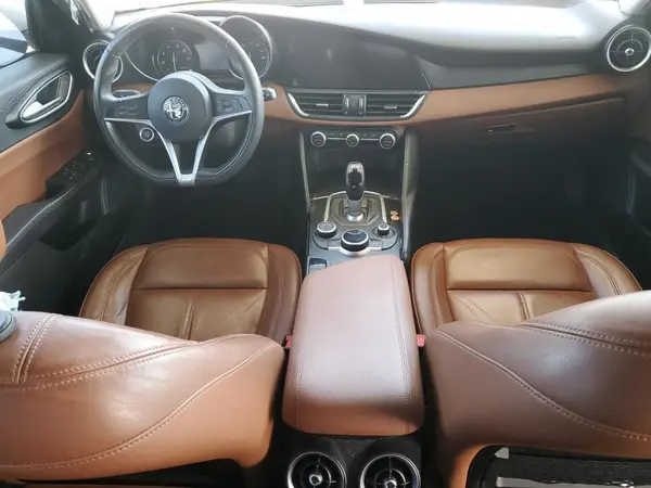 ZARFAEDV1H7535258 2017 ALFA ROMEO GIULIA - Image 8