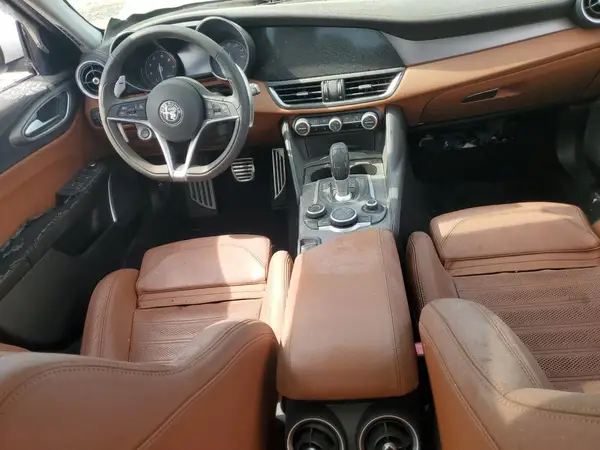 ZARFAEEN0H7557041 2017 ALFA ROMEO GIULIA - Image 8