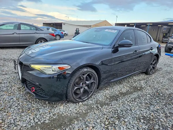 ZARFAEEN0J7566814 2018 ALFA ROMEO GIULIA