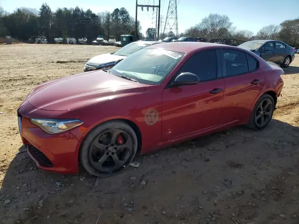 ZARFAEEN0J7570832 2018 ALFA ROMEO GIULIA - Image 1