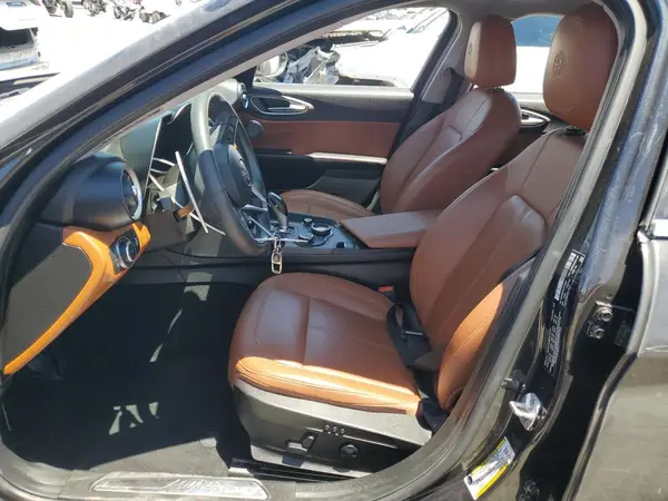 ZARFAEEN0J7578865 VIN - 2018 ALFA ROMEO GIULIA TI Q4 | Car