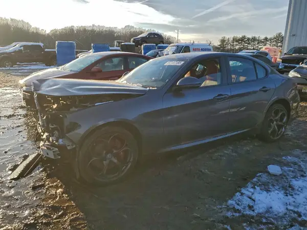 ZARFAEEN0J7583158 2018 ALFA ROMEO GIULIA