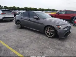 ZARFAEEN0J7584150 2018 ALFA ROMEO GIULIA