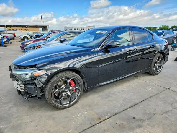 ZARFAEEN0J7597447 2018 ALFA ROMEO GIULIA