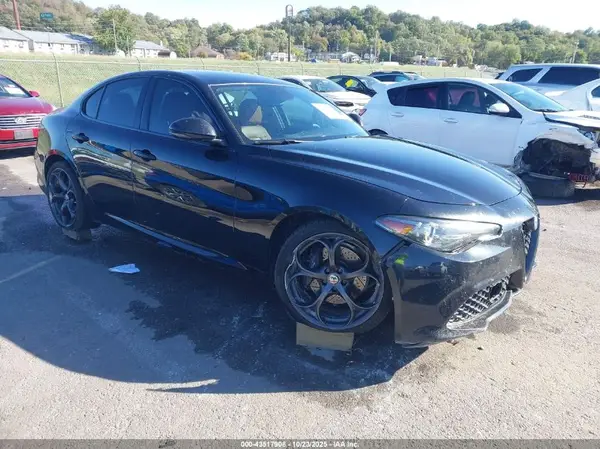 ZARFAEEN1H7549675 2017 ALFA ROMEO GIULIA