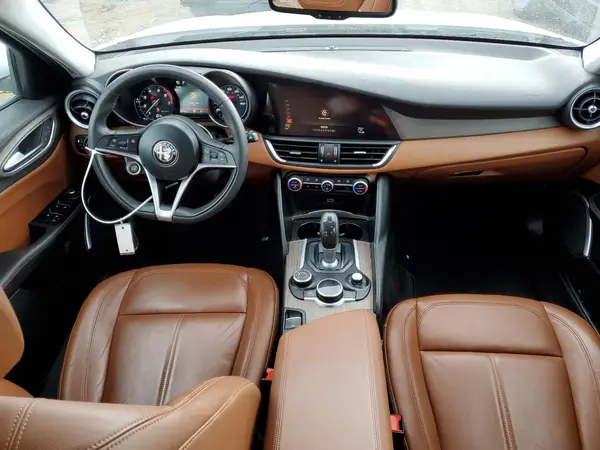 ZARFAEEN1H7550163 2017 ALFA ROMEO GIULIA - Image 8