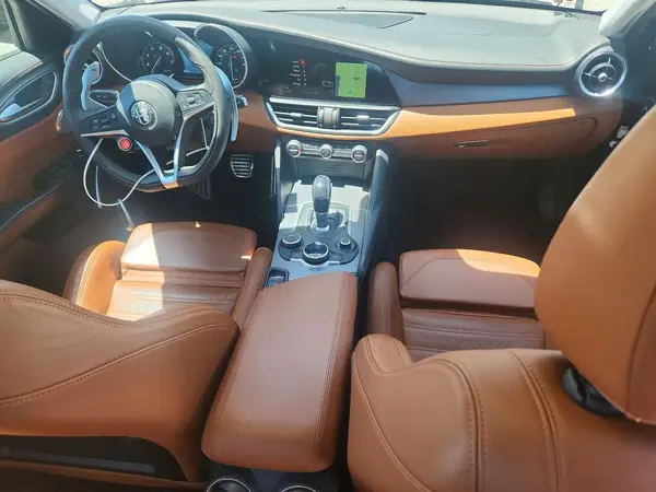 ZARFAEEN1J7570838 2018 ALFA ROMEO GIULIA - Image 8