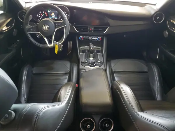 ZARFAEEN1J7588191 2018 ALFA ROMEO GIULIA - Image 8