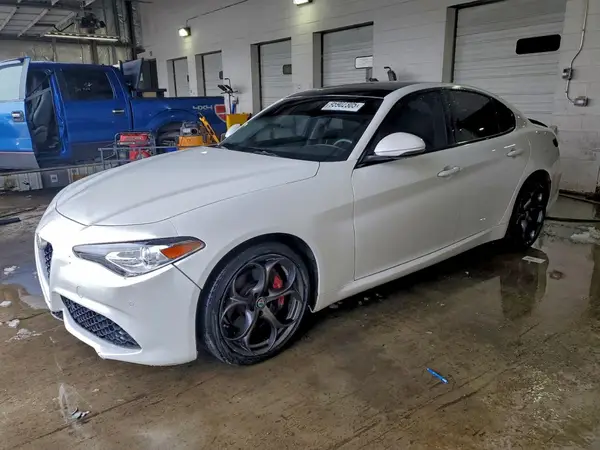 ZARFAEEN1J7593827 2018 ALFA ROMEO GIULIA