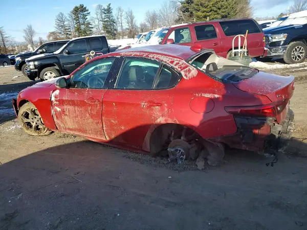 ZARFAEEN1J7596999 2018 ALFA ROMEO GIULIA - Image 2
