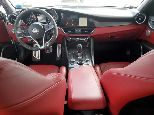 ZARFAEEN1J7597733 2018 ALFA ROMEO GIULIA - Image 8