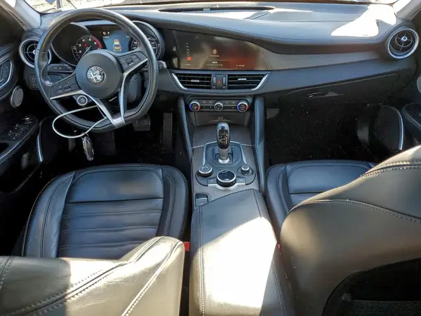ZARFAEEN2H7542511 2017 ALFA ROMEO GIULIA - Image 8