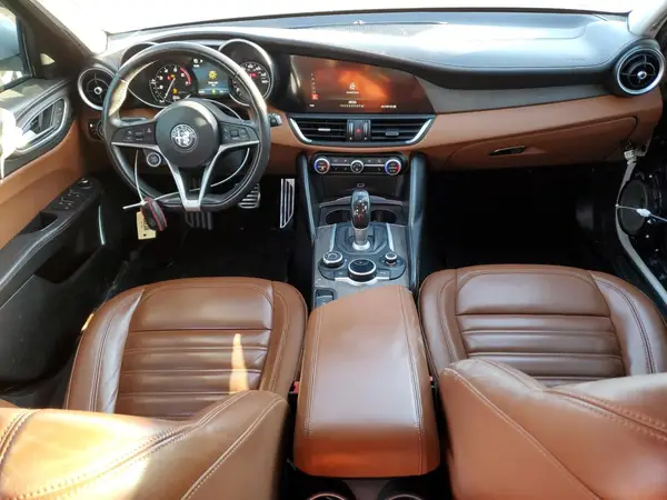 ZARFAEEN2H7561222 2017 ALFA ROMEO GIULIA - Image 8