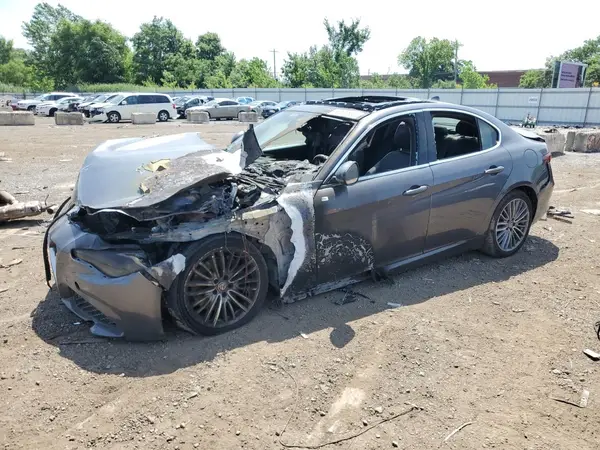 ZARFAEEN2J7567253 2018 ALFA ROMEO GIULIA