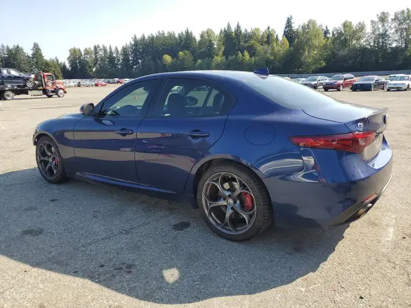ZARFAEEN3H7537804 2017 ALFA ROMEO GIULIA - Image 2