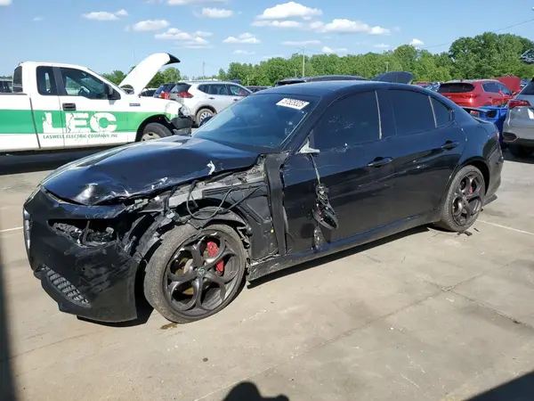 ZARFAEEN3H7551394 2017 ALFA ROMEO GIULIA - Image 1
