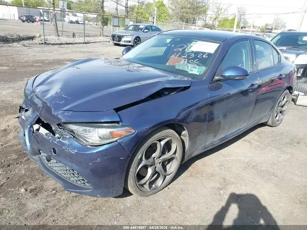 ZARFAEEN3H7554599 2017 ALFA ROMEO GIULIA - Image 2