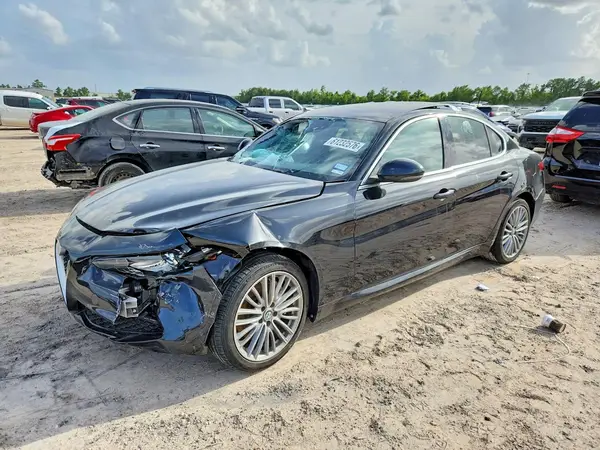 ZARFAEEN3H7557275 2017 ALFA ROMEO GIULIA - Image 1