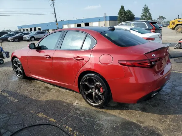 ZARFAEEN3H7562167 2017 ALFA ROMEO GIULIA - Image 2
