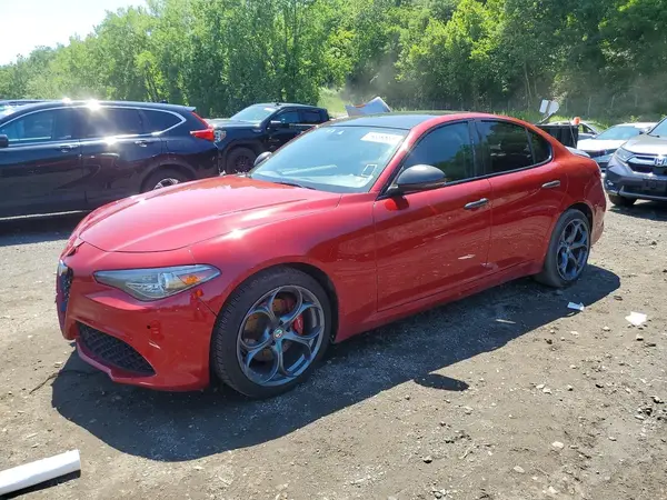ZARFAEEN3J7572459 2018 ALFA ROMEO GIULIA - Image 1