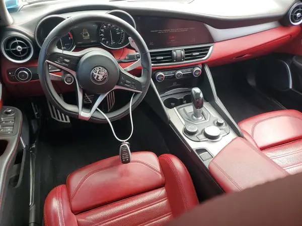 ZARFAEEN3J7599581 2018 ALFA ROMEO GIULIA - Image 8