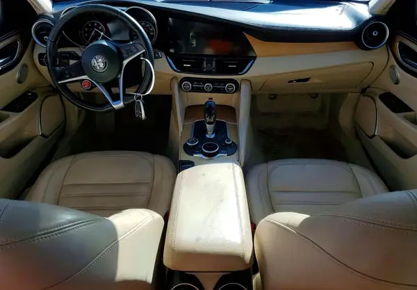 ZARFAEEN4H7537665 2017 ALFA ROMEO GIULIA - Image 8