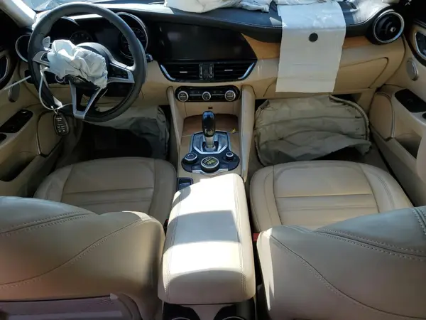 ZARFAEEN4H7559293 2017 ALFA ROMEO GIULIA - Image 8