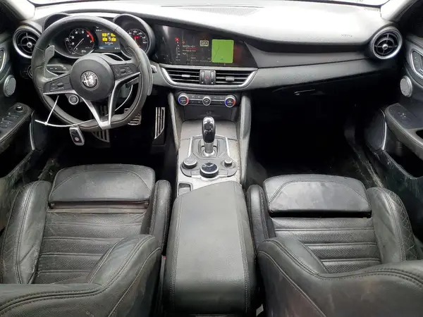 ZARFAEEN4J7563365 2018 ALFA ROMEO GIULIA - Image 8