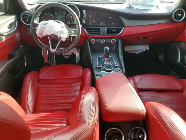ZARFAEEN4J7583938 2018 ALFA ROMEO GIULIA - Image 8