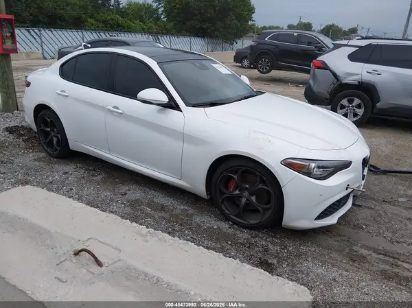 ZARFAEEN4J7595250 2018 ALFA ROMEO GIULIA