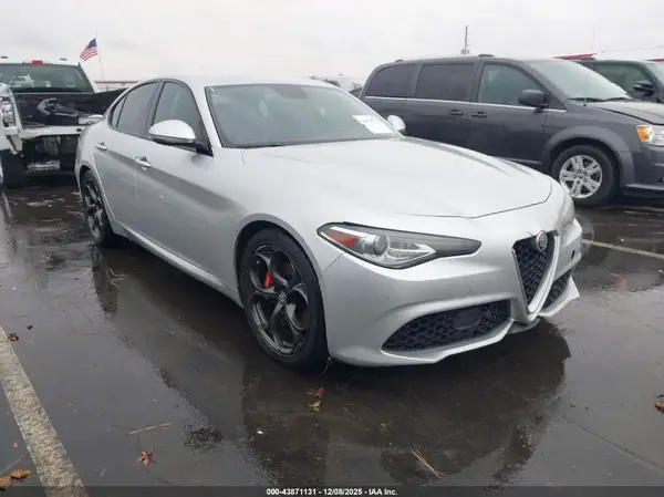 ZARFAEEN5H7533513 2017 ALFA ROMEO GIULIA