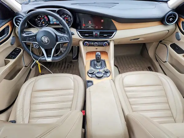 ZARFAEEN5H7542597 2017 ALFA ROMEO GIULIA - Image 8