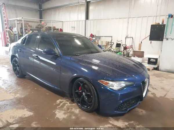 ZARFAEEN5J7573628 2018 ALFA ROMEO GIULIA