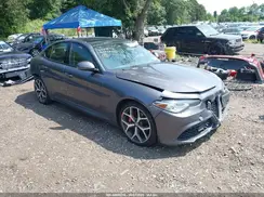 ZARFAEEN5J7576982 2018 ALFA ROMEO GIULIA
