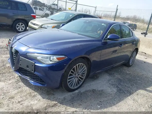ZARFAEEN5J7580384 2018 ALFA ROMEO GIULIA - Image 2