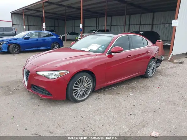 ZARFAEEN5J7580658 2018 ALFA ROMEO GIULIA - Image 2