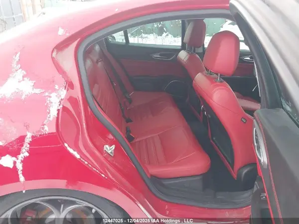 ZARFAEEN5J7580921 2018 ALFA ROMEO GIULIA - Image 8