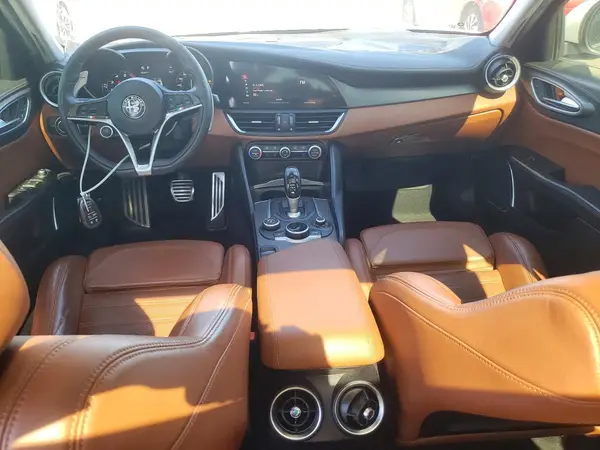 ZARFAEEN5J7583284 2018 ALFA ROMEO GIULIA - Image 8