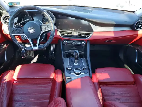ZARFAEEN5J7597847 2018 ALFA ROMEO GIULIA - Image 8