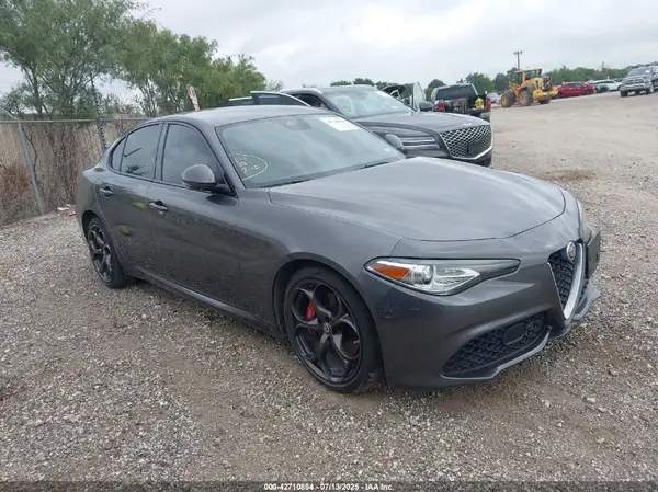 ZARFAEEN6H7542267 2017 ALFA ROMEO GIULIA