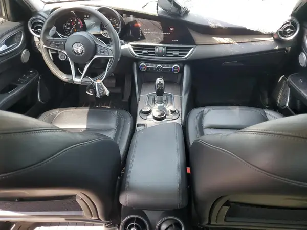 ZARFAEEN6H7550756 2017 ALFA ROMEO GIULIA - Image 8