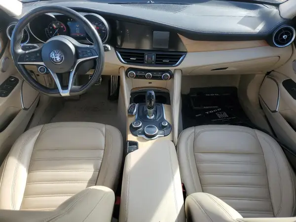ZARFAEEN6H7553267 2017 ALFA ROMEO GIULIA - Image 8