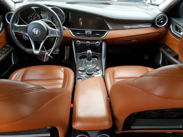 ZARFAEEN6H7557951 2017 ALFA ROMEO GIULIA - Image 8