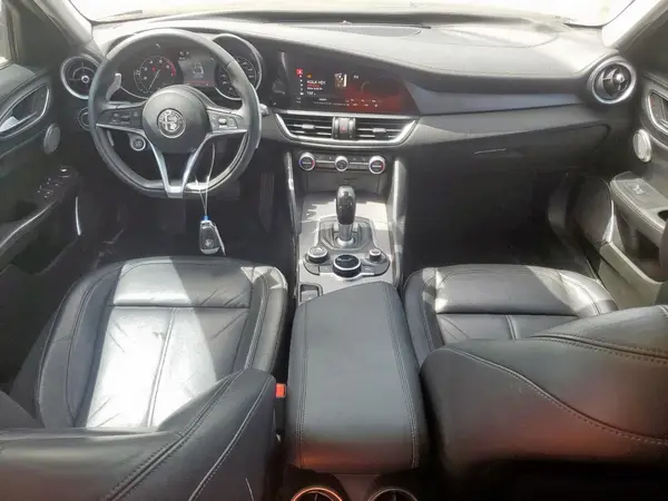 ZARFAEEN6H7558288 2017 ALFA ROMEO GIULIA - Image 8