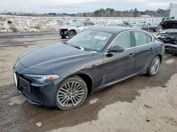 ZARFAEEN6J7565960 2018 ALFA ROMEO GIULIA - Image 1