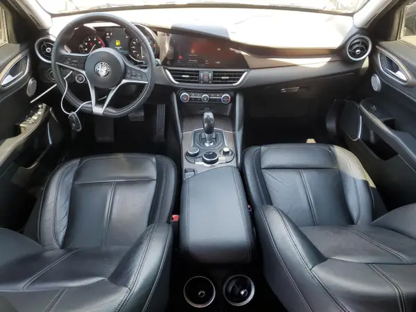 ZARFAEEN7H7540480 2017 ALFA ROMEO GIULIA - Image 8