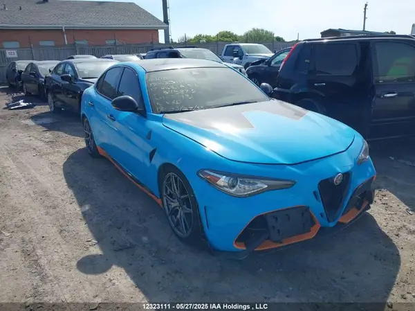 ZARFAEEN7H7545873 2017 ALFA ROMEO GIULIA - Image 1