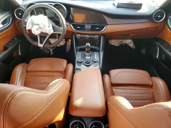 ZARFAEEN7H7555786 2017 ALFA ROMEO GIULIA - Image 8