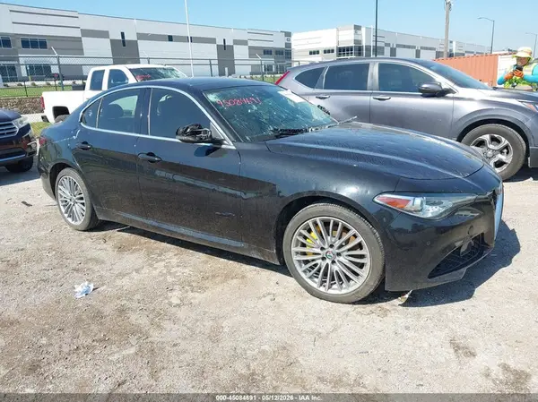 ZARFAEEN7J7576711 2018 ALFA ROMEO GIULIA